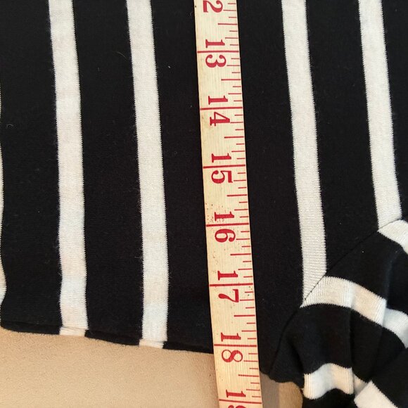 Long Sleeve T Shirt Large - Picture 5 of 6